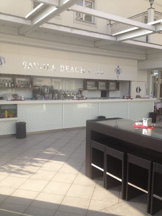 Poolbar Savoia Hotel Regency