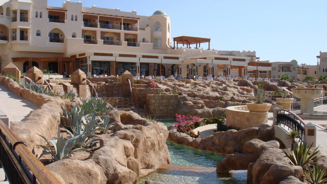 Blick zum Haupthaus Hotel Kempinski Soma Bay