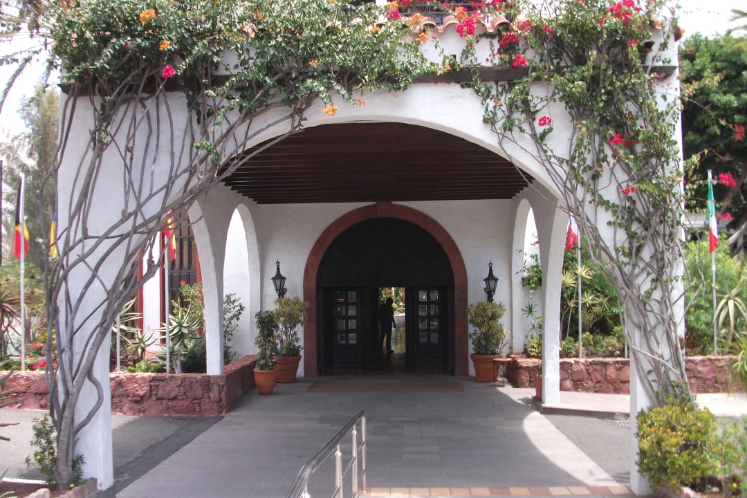 Hoteleingang, einladend Hotel Parque Tropical