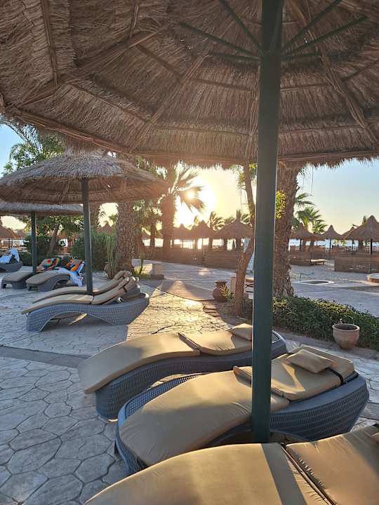 Pool Lotus Bay Beach Resort