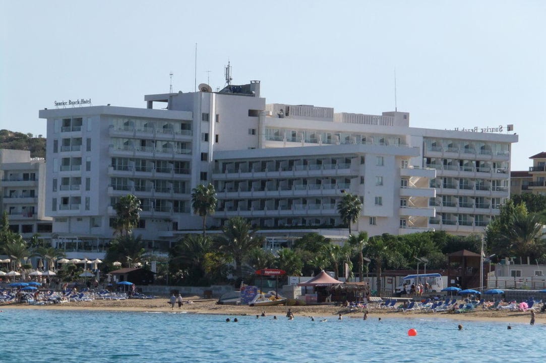 Hotel und Strand Hotel Sunrise Beach