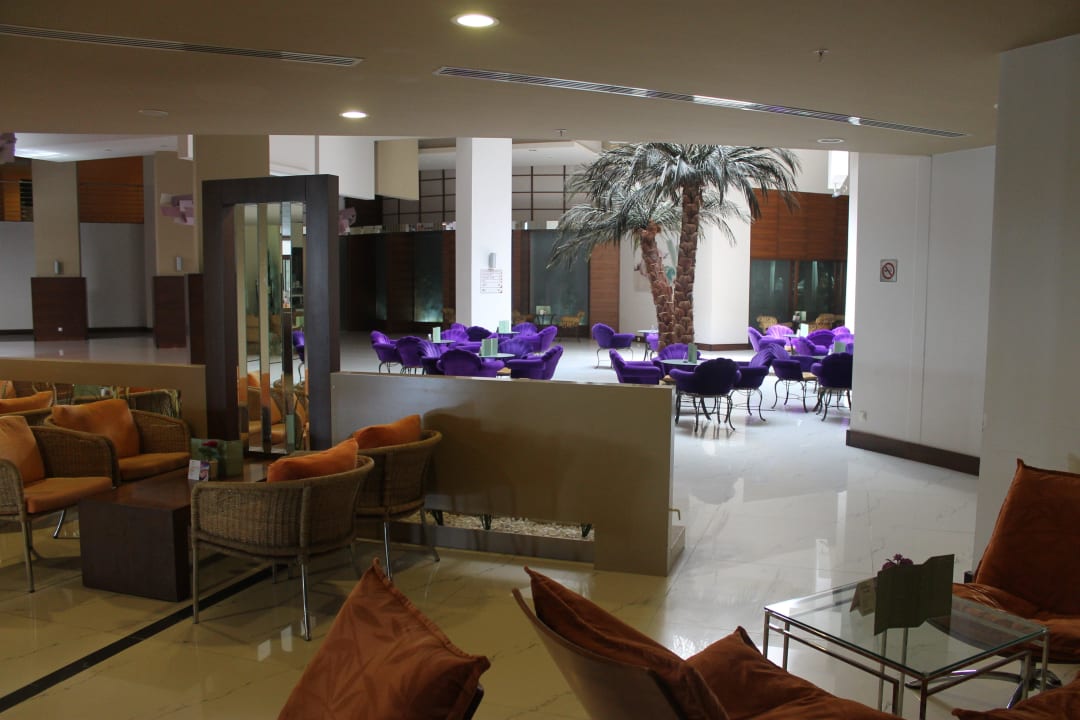 Looby Limak Lara Deluxe Hotel & Resort