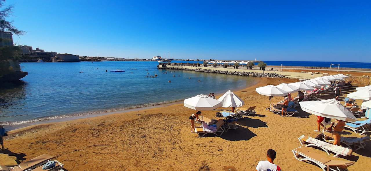 Strand Oscar Resort Hotel