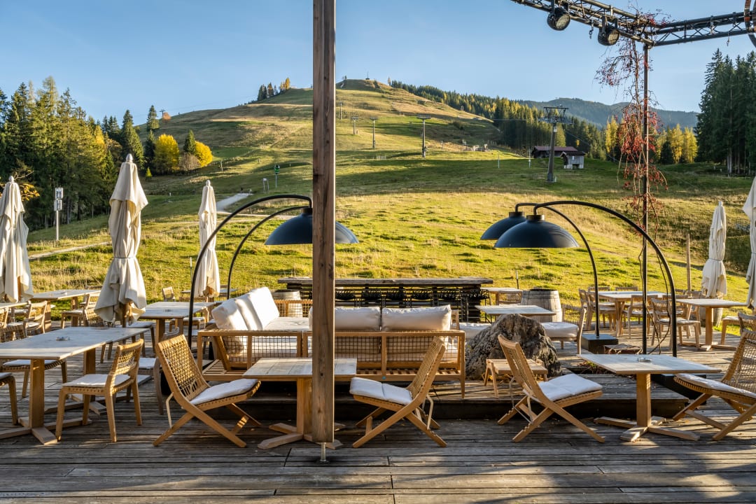Gastro Holzhotel Forsthofalm