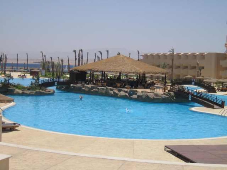 wunderschöner Pool Pyramisa Beach Resort Sahl Hasheesh