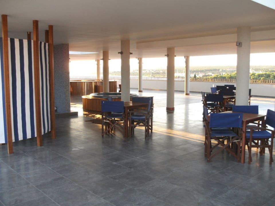 Sonnendeck des Hotels Hotel IN Biograd