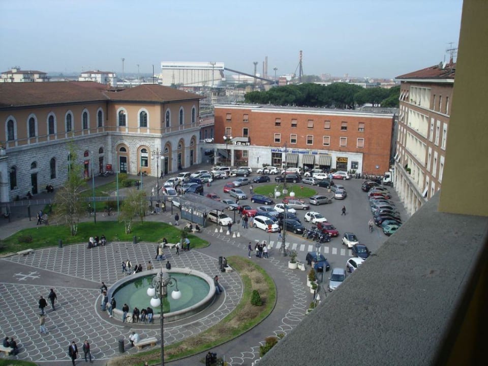 Ausblick vom Balkon unseres Zimmers  NH Pisa