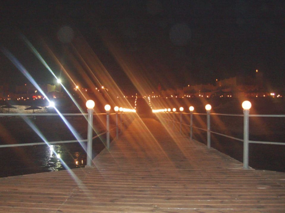 Steg in the night Sentido Akassia Beach