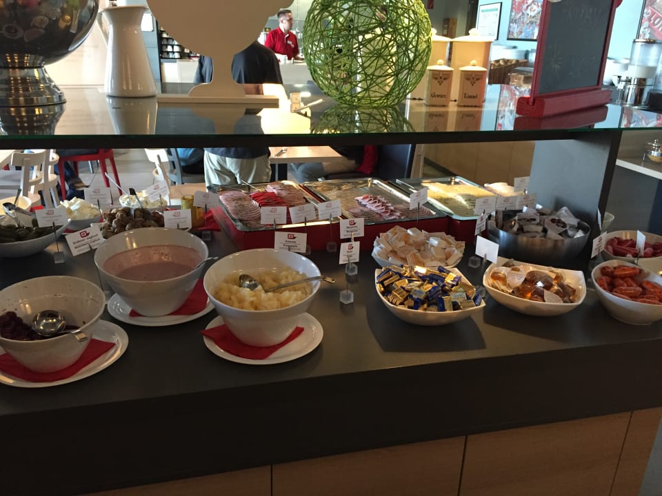 Restaurant MEININGER Hotel Berlin Airport