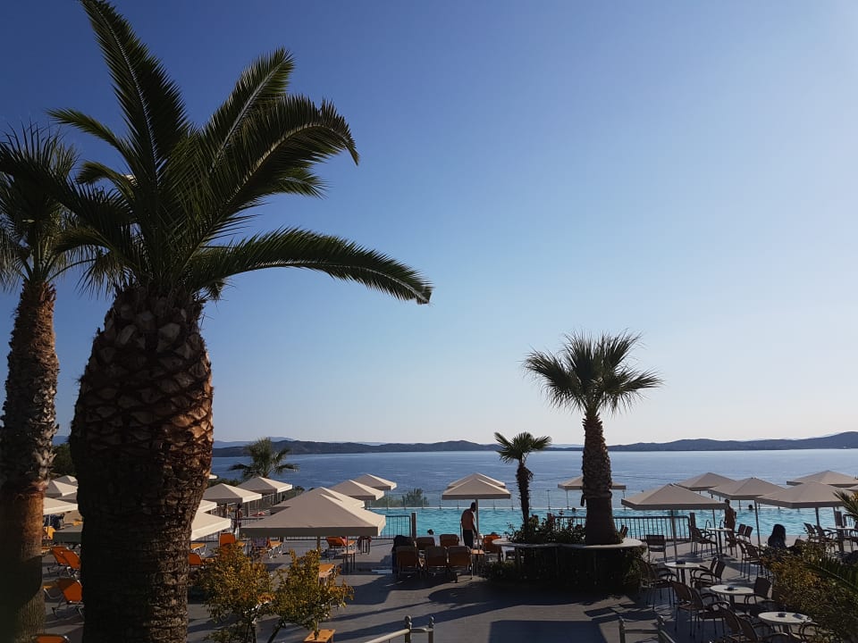 Ausblick Akrathos Beach Hotel