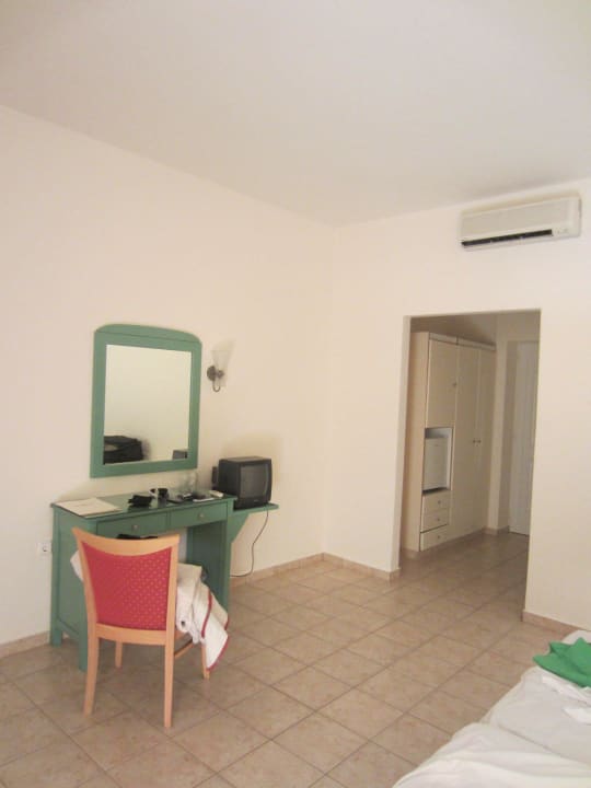 Zimmer 1413 Grand Hotel Holiday Resort