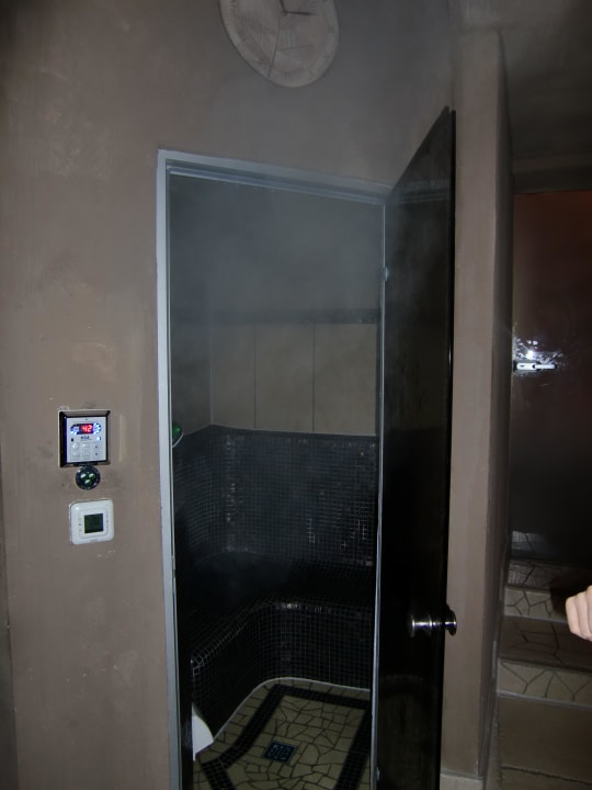 Aroma-Dampfsauna Spa-Wellness-Lounge Feriensuite Bali-Lounge