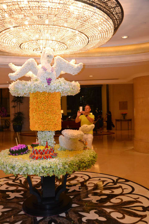Blumen im Eingang Shangri-La Hotel, Bangkok