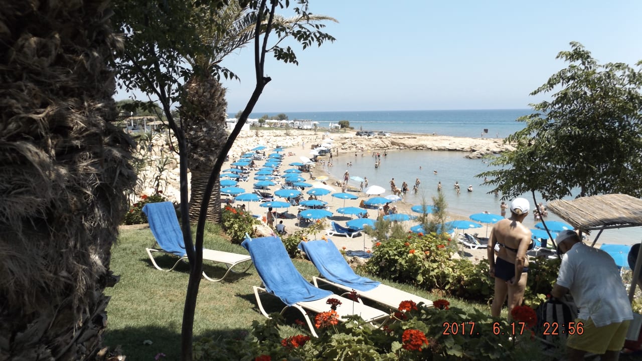 Strand Crystal Springs Beach Hotel