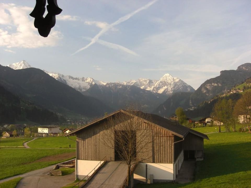 Blick auf die Berge Huaterhof