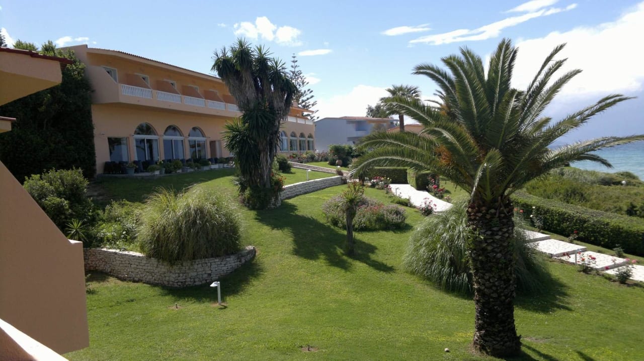 Blick zum Hotel Ibiscus Hotel Corfu
