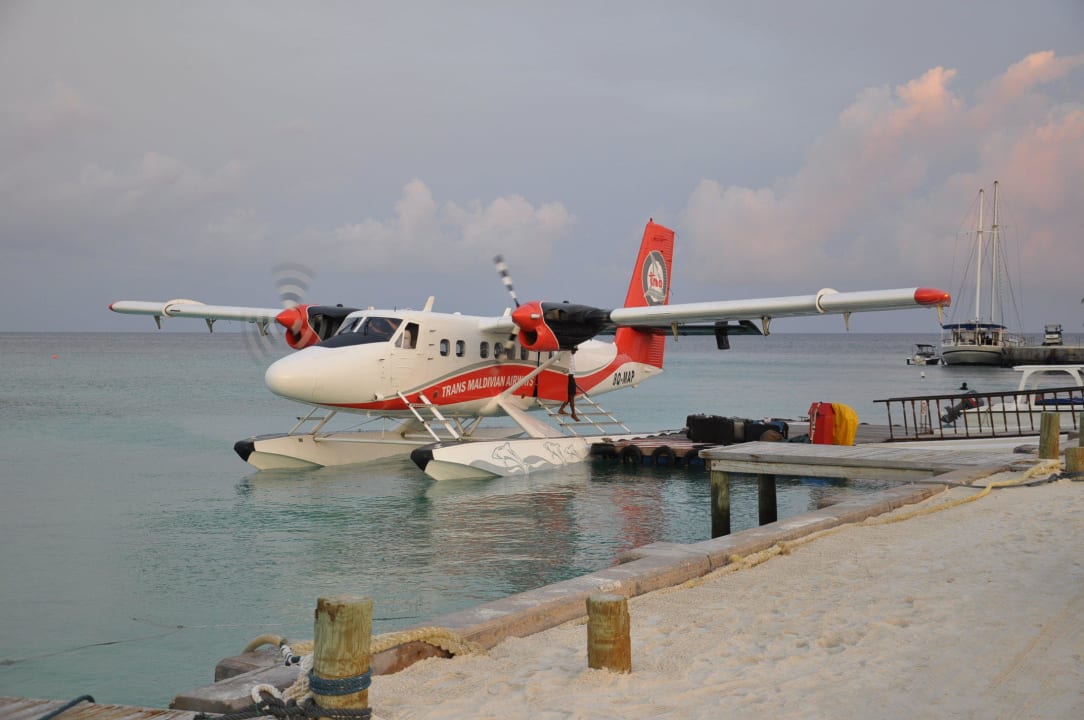 Wasserflugzeug Kuredu Island Resort & Spa