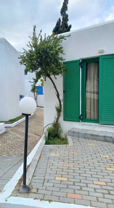 Außenansicht Sunshine Village Hotel