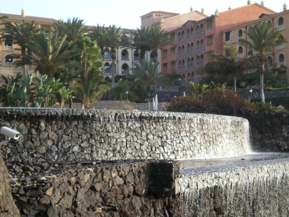Wasserfall der vom Pool kommt R2 Rio Calma Hotel & Spa & Conference