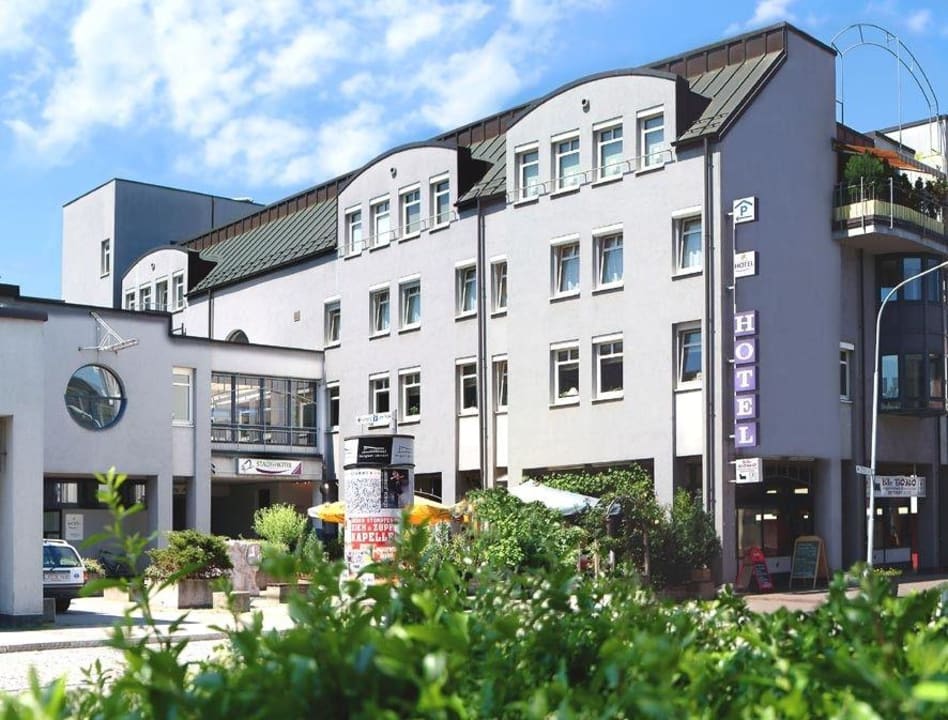 Aussenaufnahme Stadt Hotel