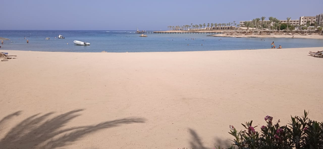 Strand Brayka Bay Resort