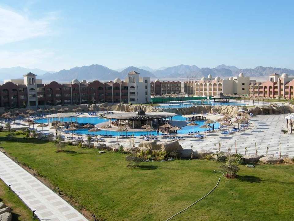 Hotel im Inneren Tirana Aqua Park Resort