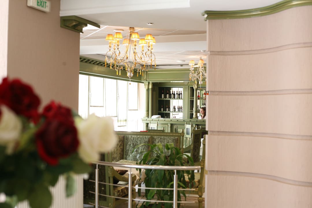 Lobby Mercure Chisinau Center Jazz Hotel