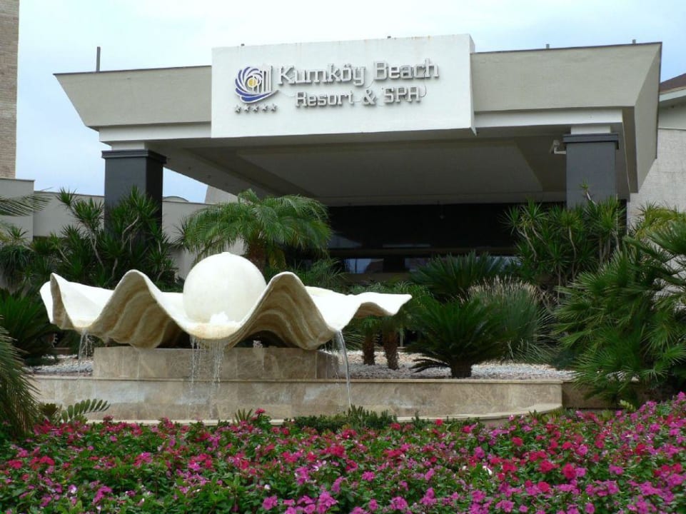 Eingang zur Hotelhalle Sunis Kumköy Beach Resort Hotel & Spa