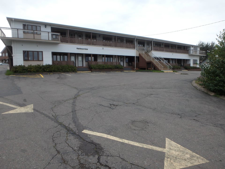 Harbourview Building Laurie's Motor Inn