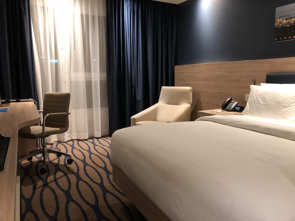 Zimmer Hampton By Hilton Frankfurt Airport