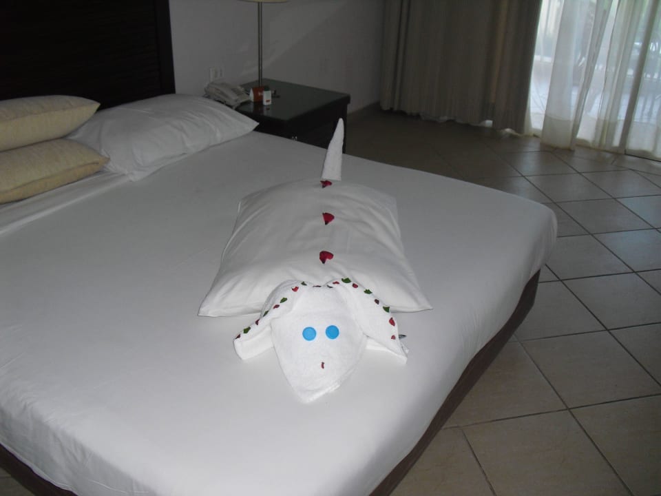 Kleines Trinkgeld und jeden Tag was neues :-) Jaz Mirabel Park & Club