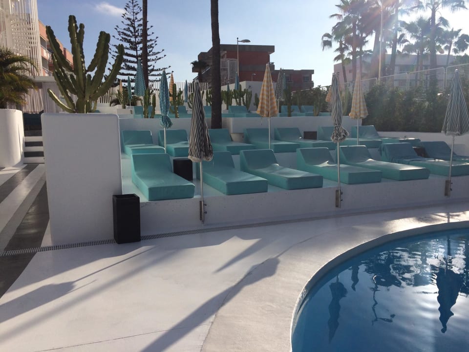 Liegen Hotel Gold by Marina