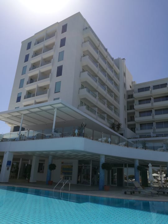 Außenansicht Hotel Sunrise Beach