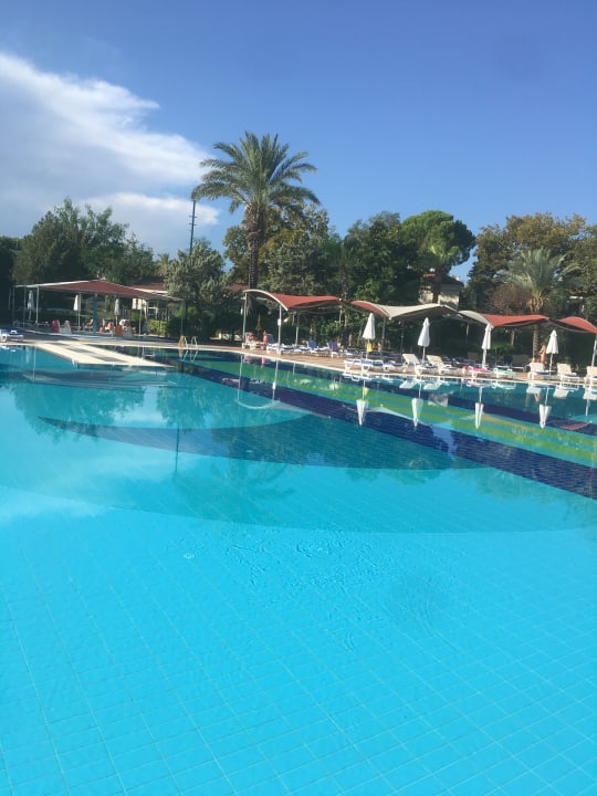 Pool Le Jardin Resort