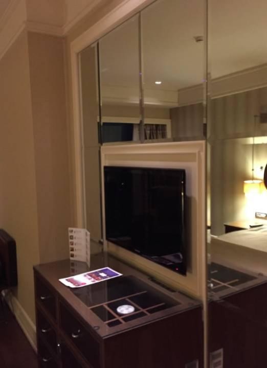 Sauber, Geräumig, Gute Betten  Windsor Hotel & Convention Center Istanbul