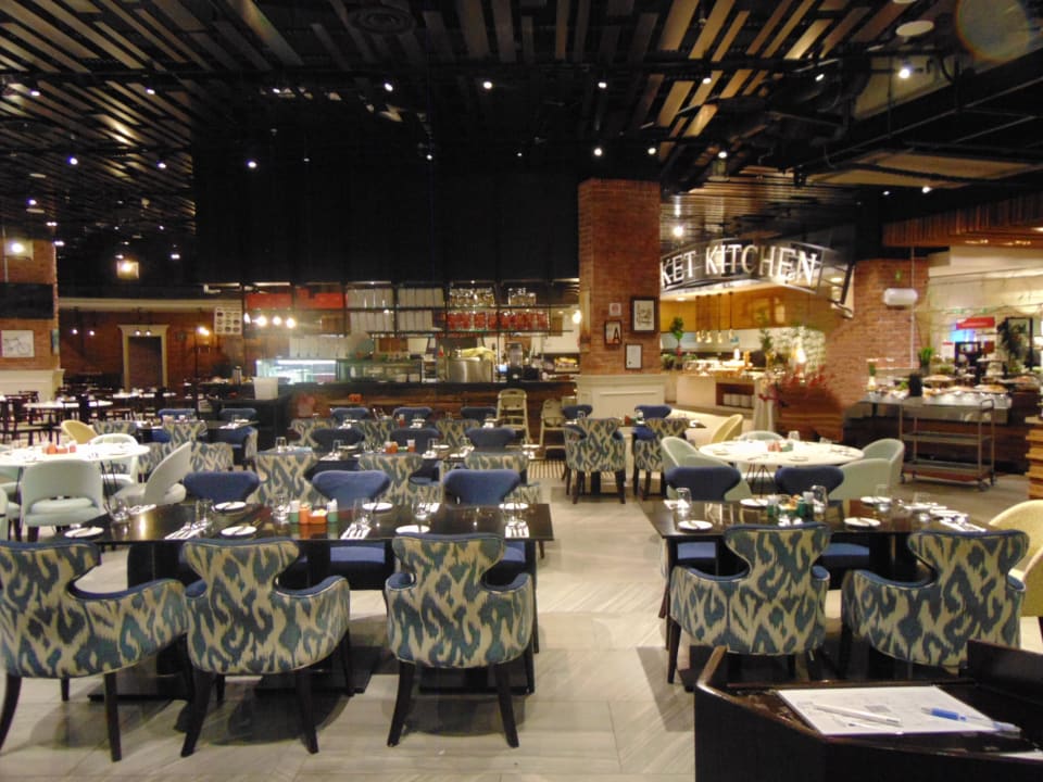 Gastro Movenpick Hotel & Convention Centre KLIA