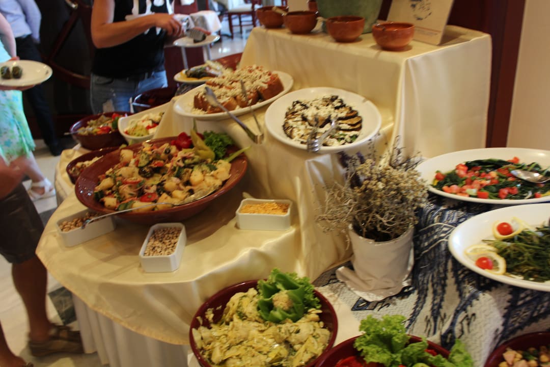 Lecker Salate Vantaris Luxury Beach Resort
