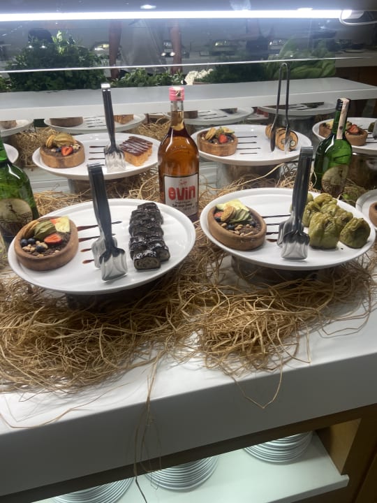 Gastro Dosinia Luxury Resort