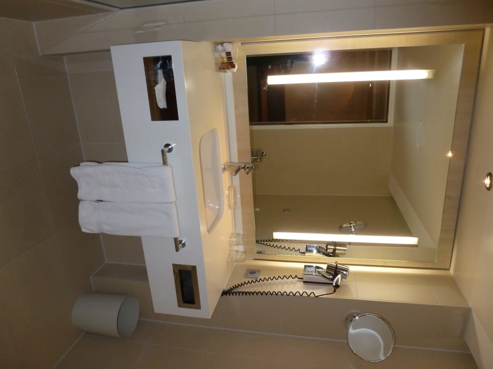 Waschtisch Sheraton Frankfurt Airport Hotel & Conference Center