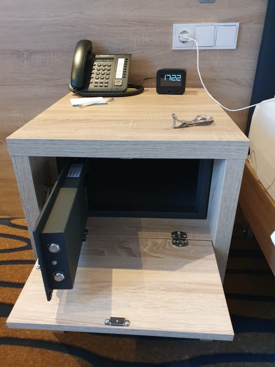 Zimmer Hampton By Hilton Frankfurt Airport