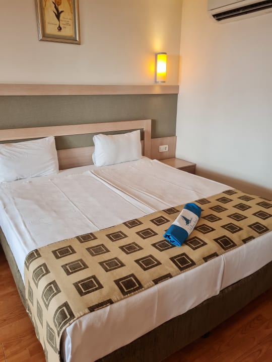 Zimmer Side Breeze Hotel