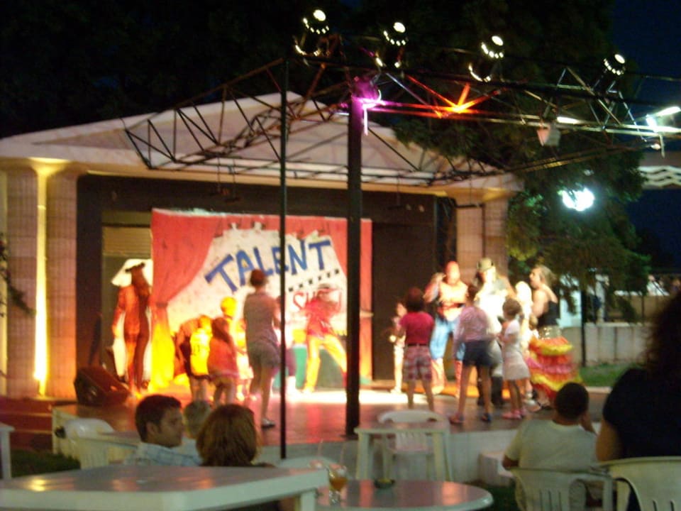 Bühne Hotel Calypso Beach