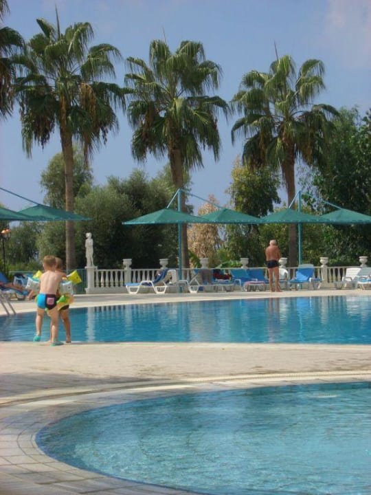 Pool Iz Flower Side Beach Hotel