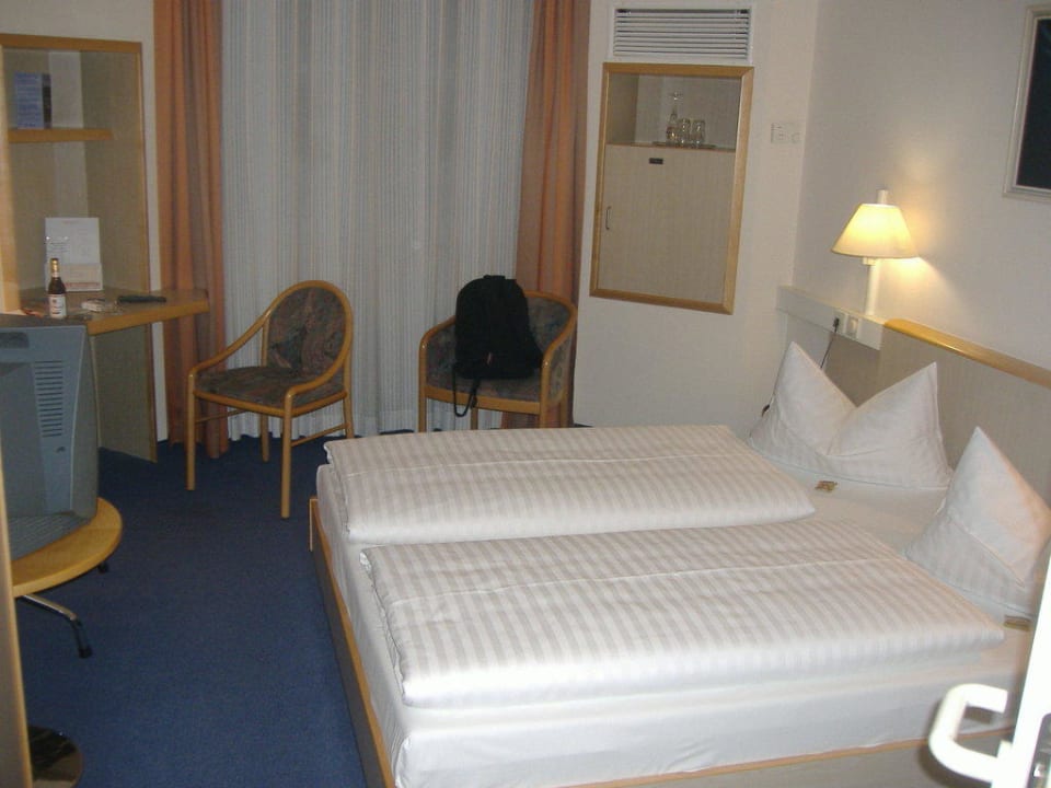 Standard-Zimmer Flemings Hotel Frankfurt-Central