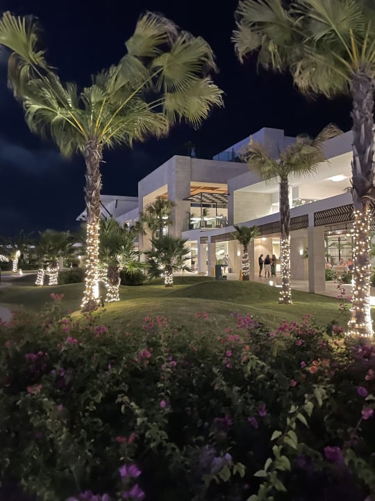 Außenansicht Serenade Punta Cana Beach & Spa resort