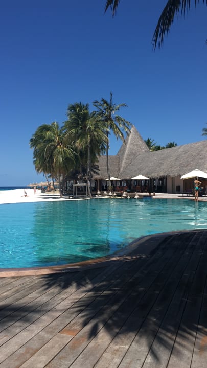 Pool Veligandu Maldives Resort Island