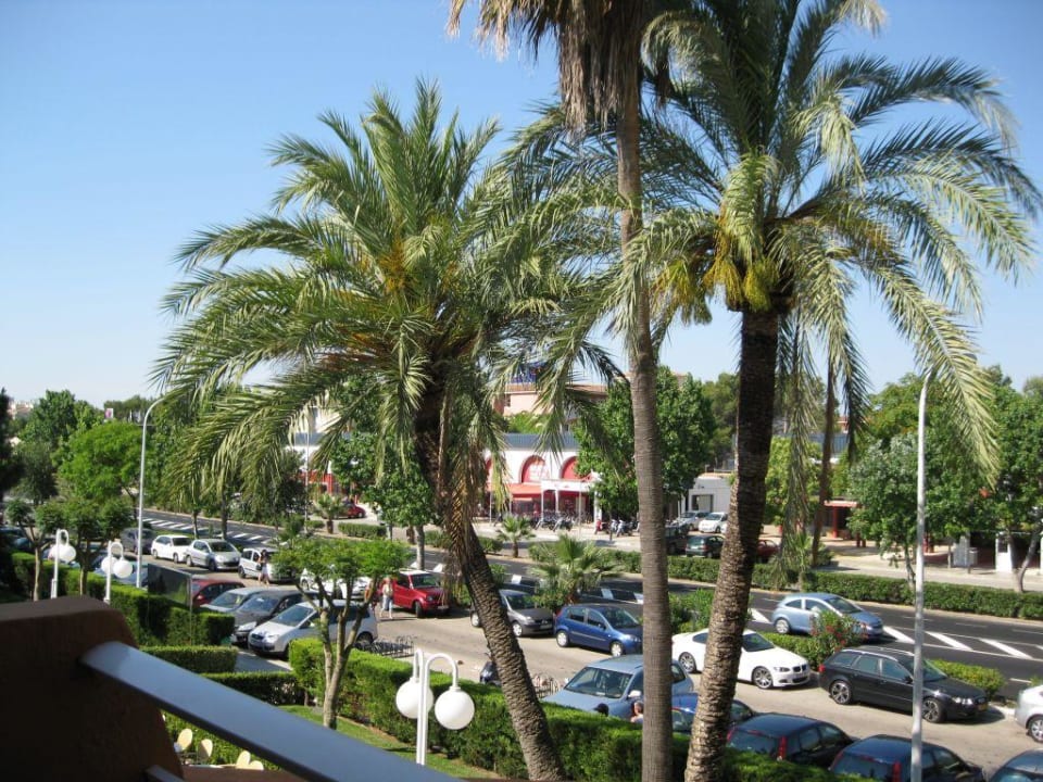 Blick vom DZ Strassenseite Iberostar Waves Playa de Muro