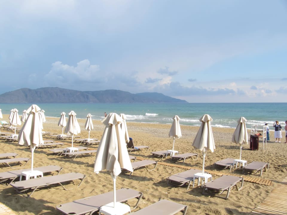 Strand Morgens Vantaris Luxury Beach Resort