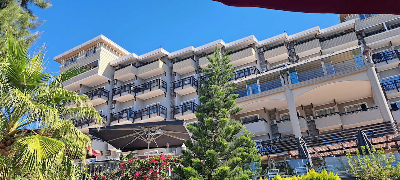 Außenansicht Justiniano Deluxe Resort