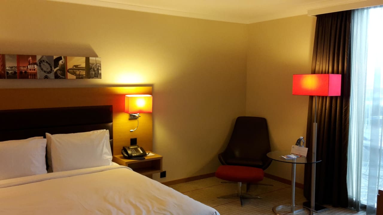 Bett Junior Suite  Hilton Zurich Airport